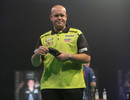 Michael van Gerwen lijkt steeds beter in vorm te komen.