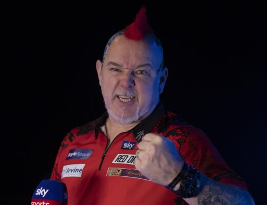 Wereldkampioen Peter Wright verdedigt zijn titel.